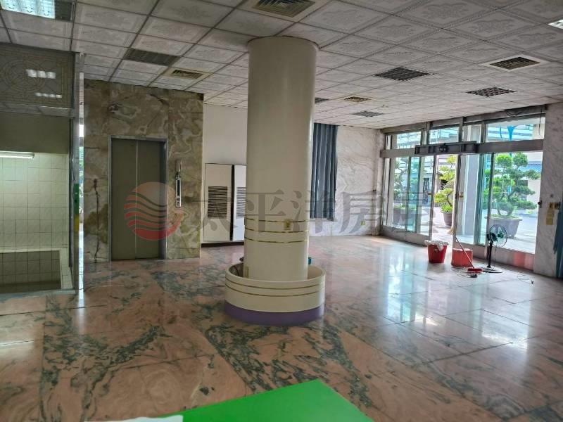 田尾大建坪電梯豪墅房屋室內格局與周邊環境