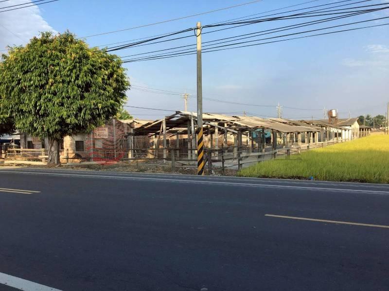 埤頭廢棄雞舍房屋室內格局與周邊環境