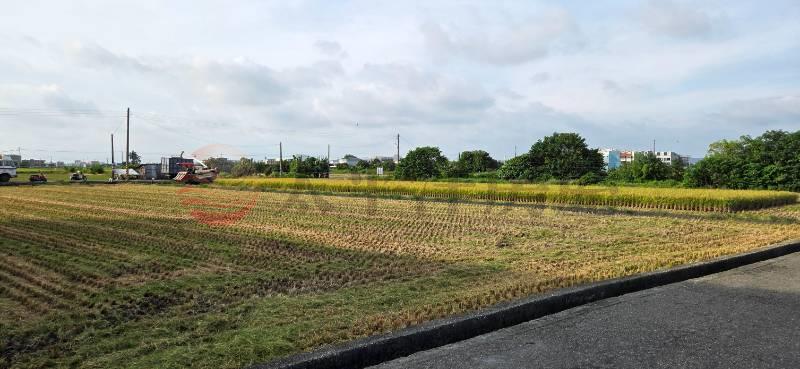 秀水近市區雙面臨路增值農地房屋室內格局與周邊環境