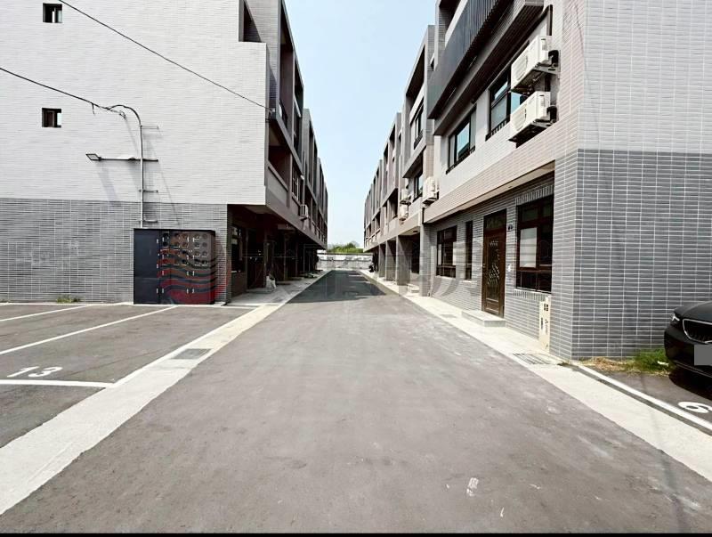 溪湖正交流道全新美墅(共3戶)房屋室內格局與周邊環境
