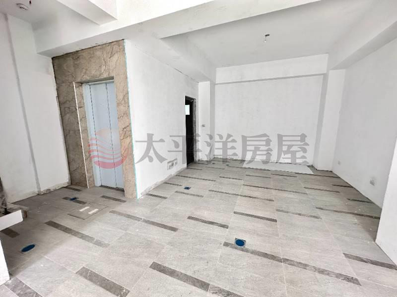 綠山全新電梯透墅(三)房屋室內格局與周邊環境