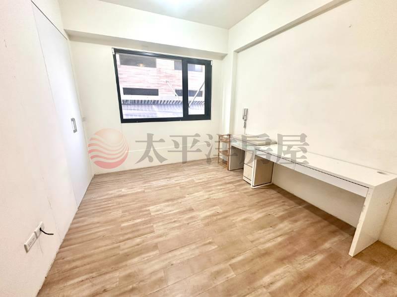 綠山電梯透天房屋室內格局與周邊環境