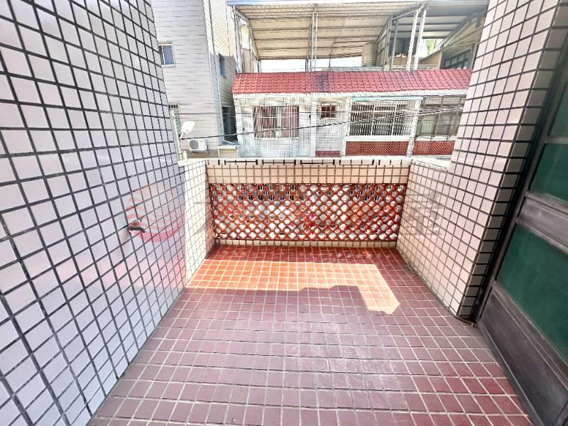 環東8米面寬透天房屋室內格局與周邊環境