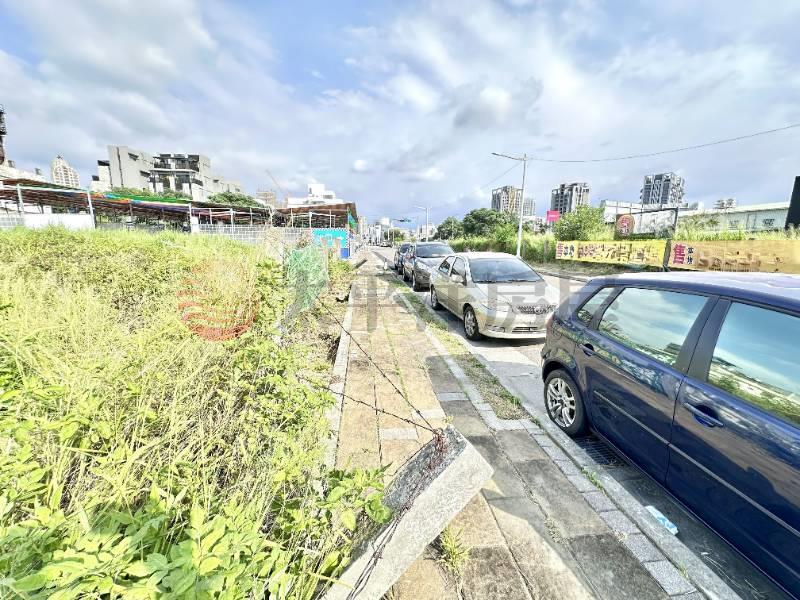 洲際14期重劃區7米寬建地房屋室內格局與周邊環境