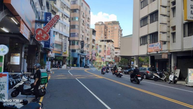 精誠質感金店面