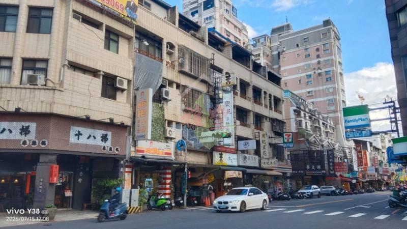 精誠質感金店面