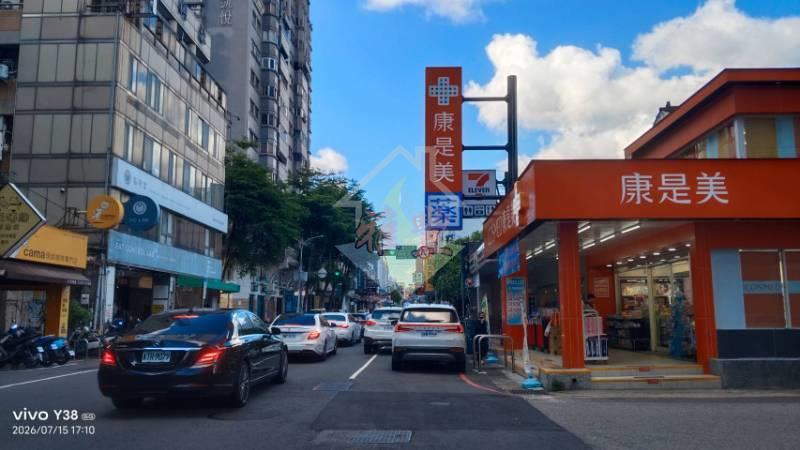 精誠質感金店面