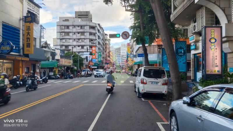 精誠質感金店面