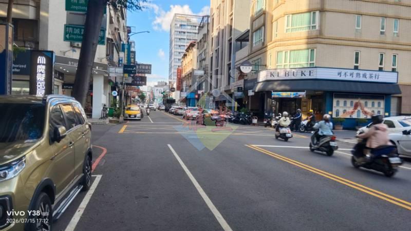 精誠質感金店面