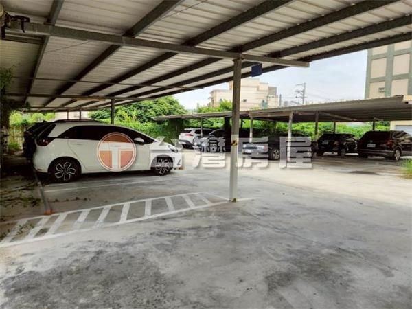 沙鹿北勢國中旁建地