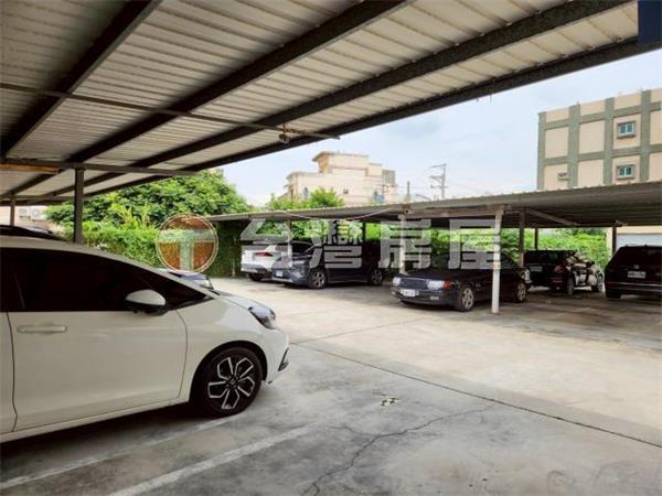 沙鹿北勢國中旁建地