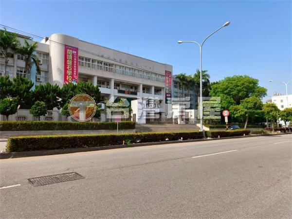 沙鹿北勢國中旁建地