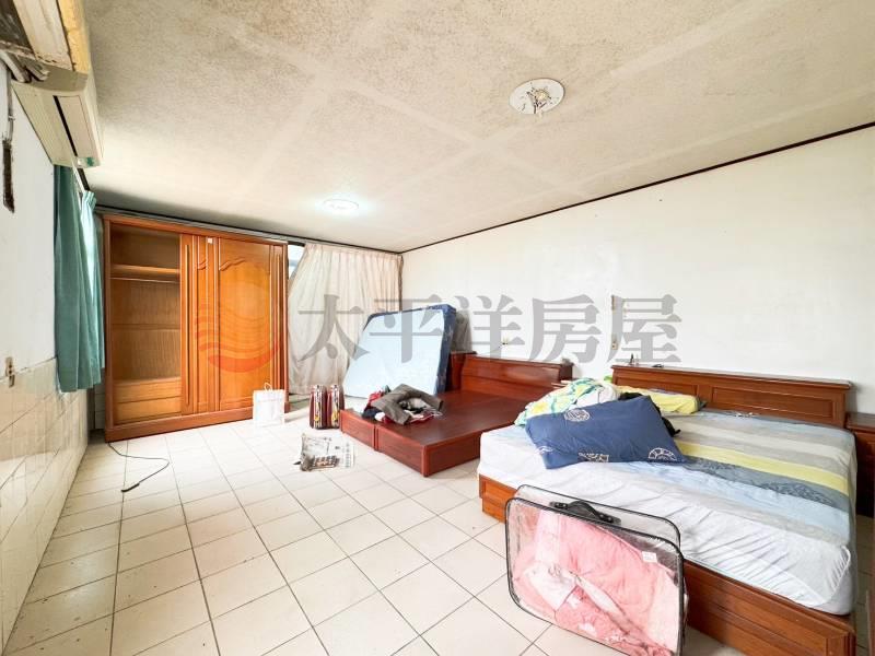 梧棲邊間大地坪透天房屋室內格局與周邊環境