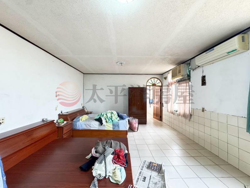 梧棲邊間大地坪透天房屋室內格局與周邊環境