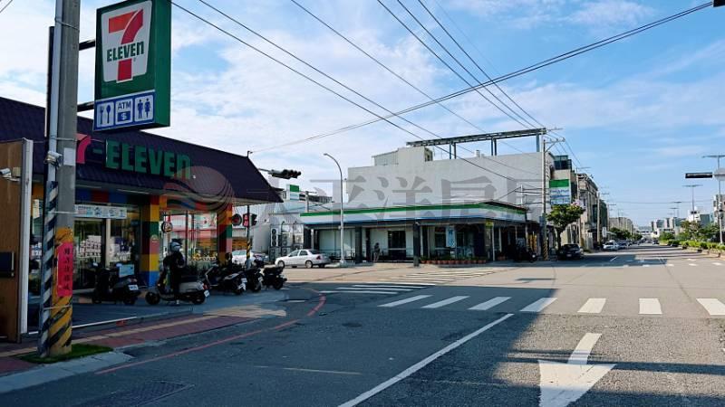 專任／清水㊣30米大地坪日式工業風金店面房屋室內格局與周邊環境