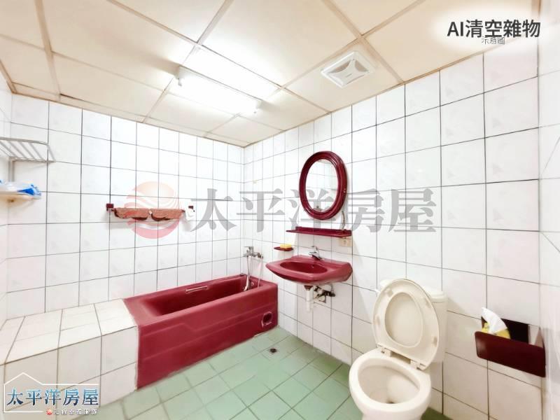 專●梧棲商業帝區臨路大面寬金店面房屋室內格局與周邊環境