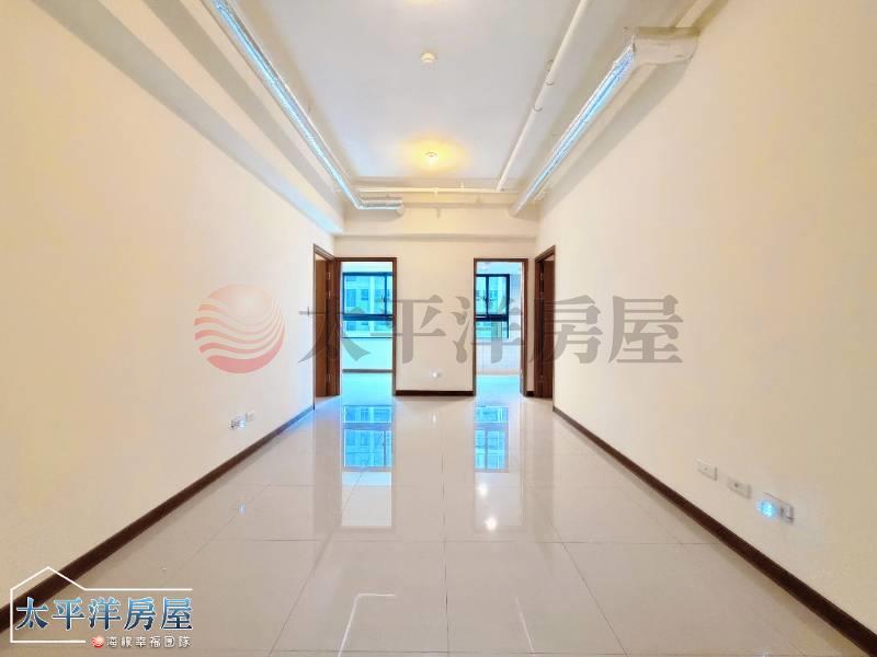 專任幸福成高樓邊間朝南3房免七佰萬房屋室內格局與周邊環境