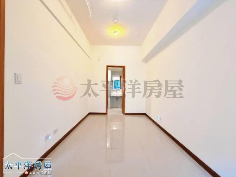 專任幸福成高樓邊間朝南3房免七佰萬房屋室內格局與周邊環境