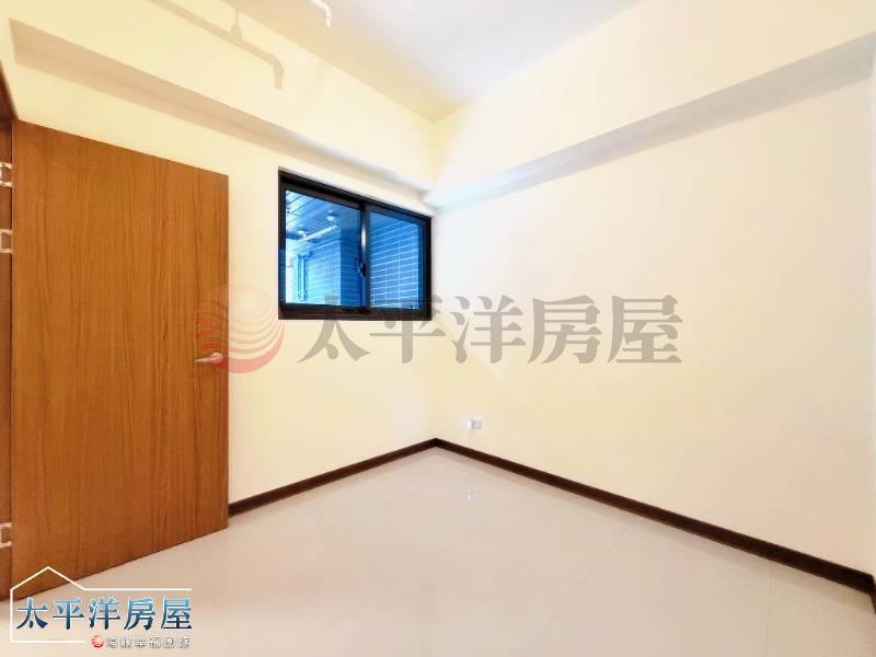 專任幸福成高樓邊間朝南3房免七佰萬房屋室內格局與周邊環境