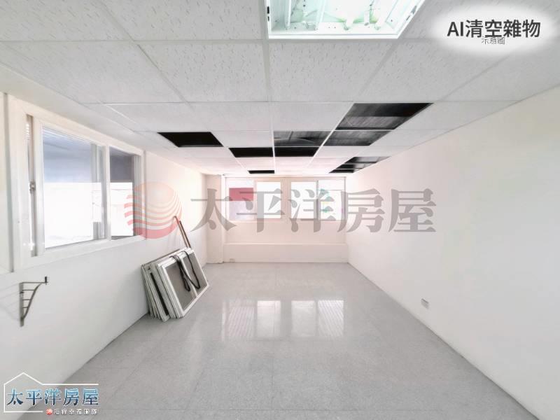 專●梧棲核心臨路朝南角間金店面房屋室內格局與周邊環境