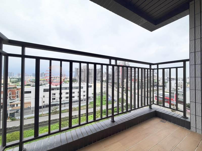 獨家●捷運藍線旁全新海景3房平車房屋室內格局與周邊環境