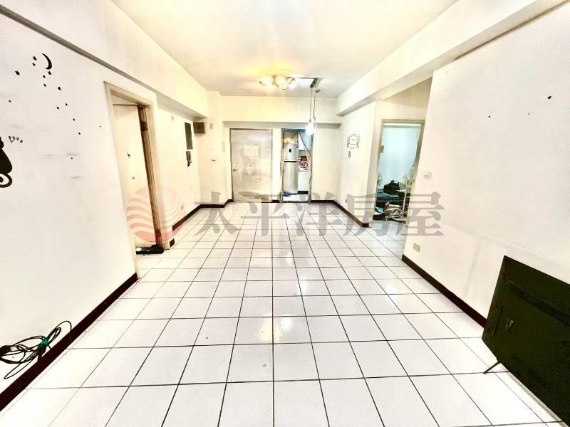 國小旁三房大華廈房屋室內格局與周邊環境