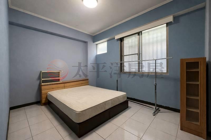 嘉義五房車庫美透天房屋室內格局與周邊環境