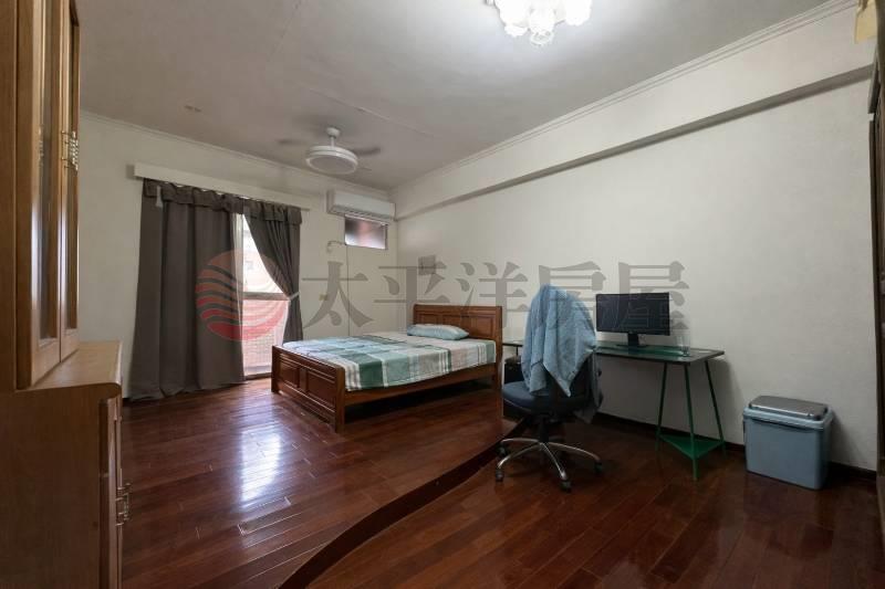 嘉義五房車庫美透天房屋室內格局與周邊環境