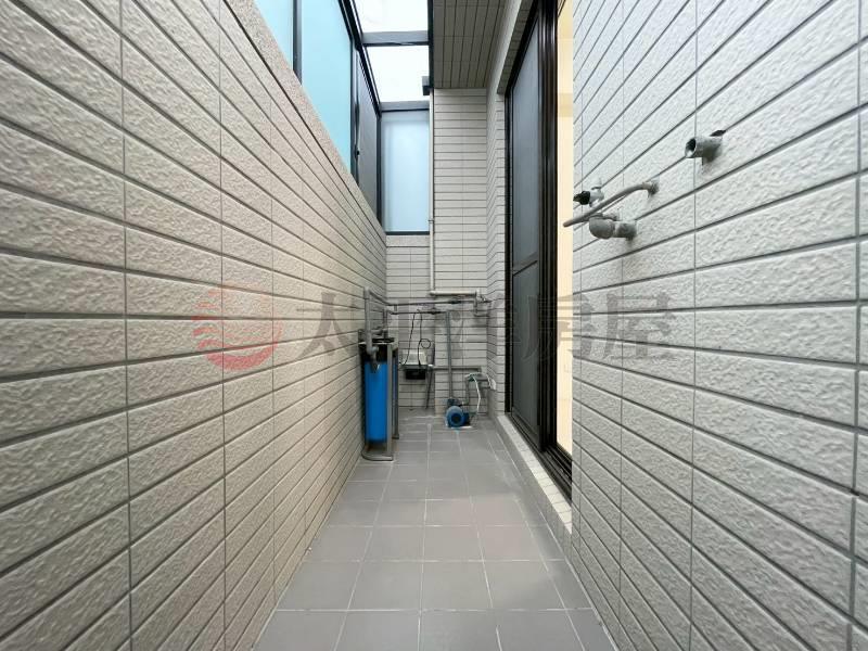 屋主認賠_保證比實登便宜/質感別墅房屋室內格局與周邊環境