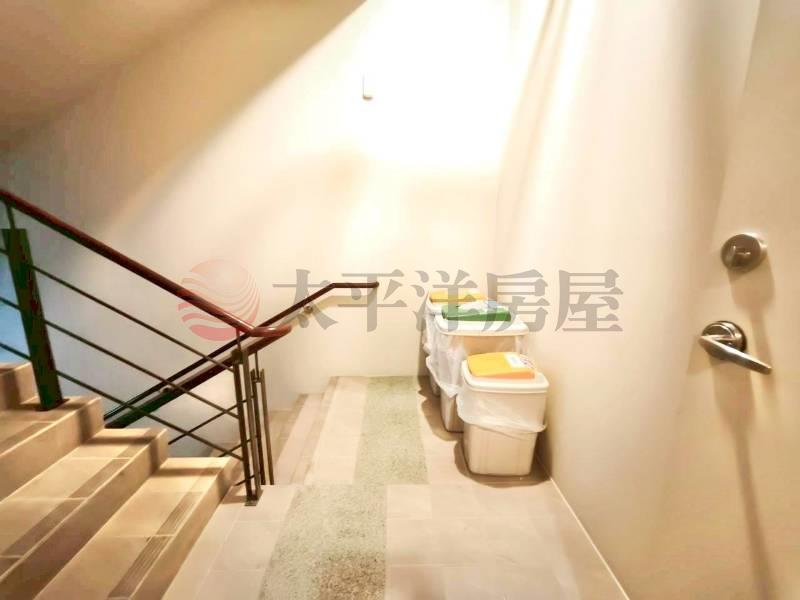 寶輝國際朝南視野雙平車房屋室內格局與周邊環境