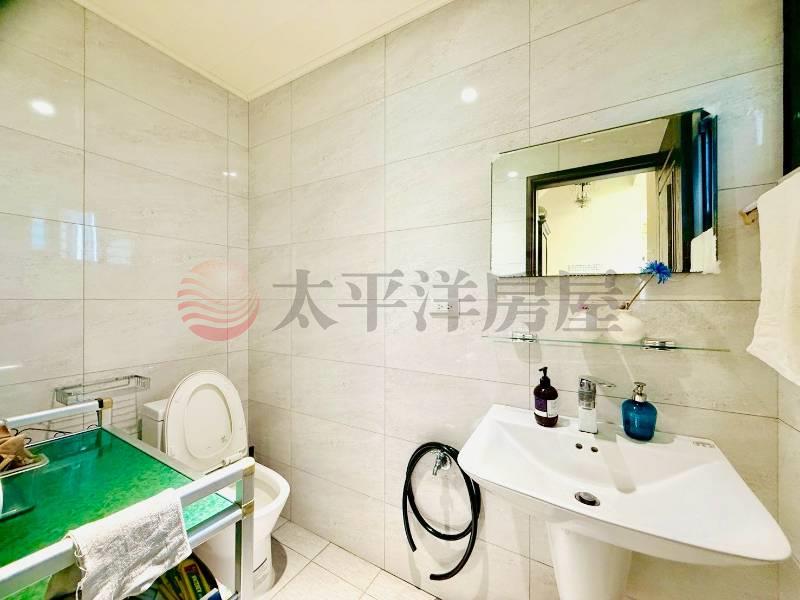 臨路輕齡精裝美別墅房屋室內格局與周邊環境