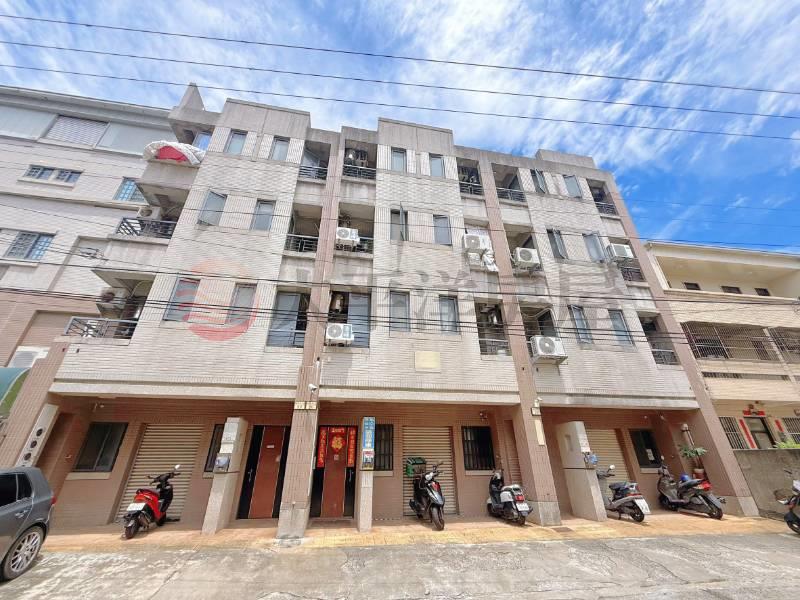 全聯旁臨路十套透天房屋室內格局與周邊環境