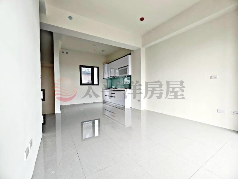 朝南大面寬全新臨路美墅房屋室內格局與周邊環境