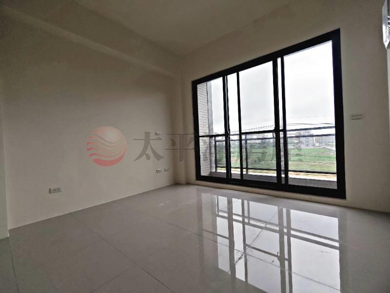 朝南大面寬全新臨路美墅房屋室內格局與周邊環境