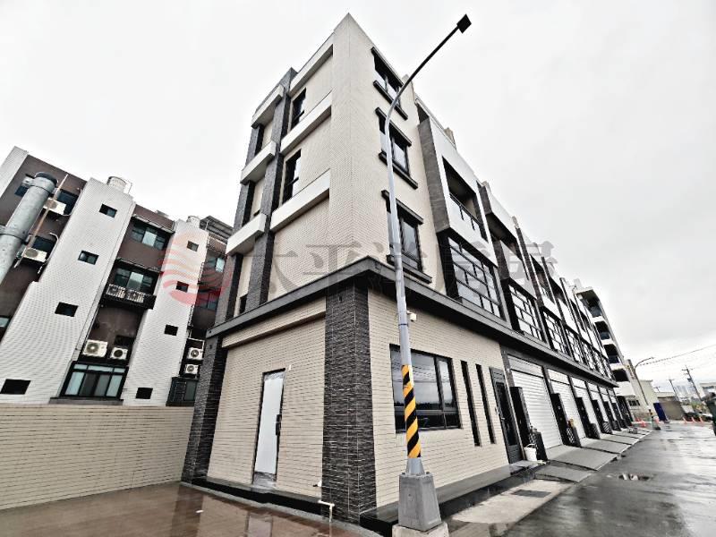 朝南邊間大面寬全新臨路美墅房屋室內格局與周邊環境