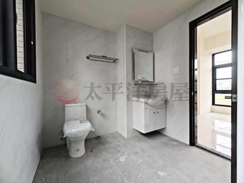 朝南邊間大面寬全新臨路美墅房屋室內格局與周邊環境