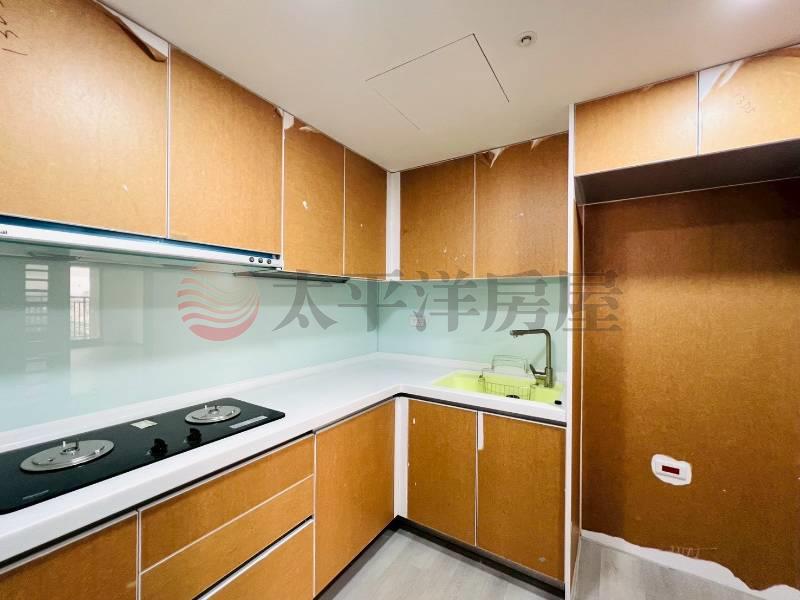 市鎮之櫻朝南次頂樓三房平車房屋室內格局與周邊環境