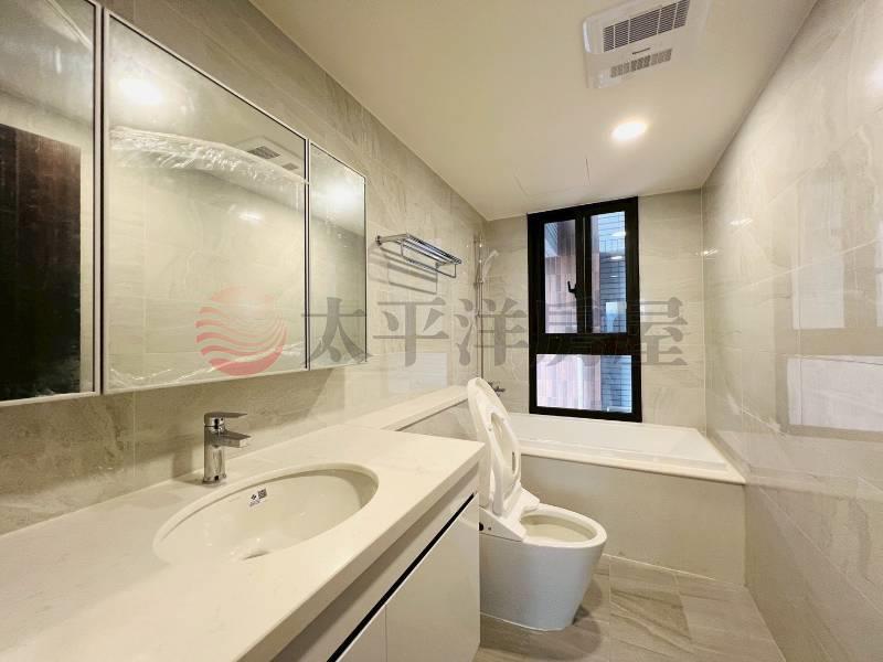 市鎮之櫻朝南次頂樓三房平車房屋室內格局與周邊環境