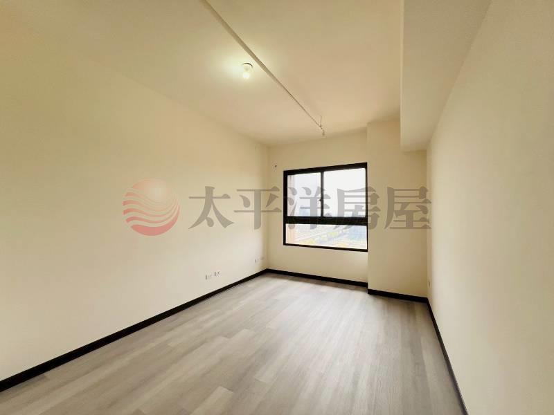 市鎮之櫻朝南次頂樓三房平車房屋室內格局與周邊環境