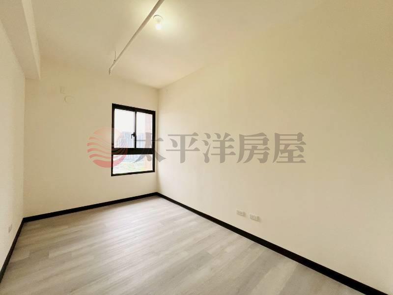 市鎮之櫻朝南次頂樓三房平車房屋室內格局與周邊環境