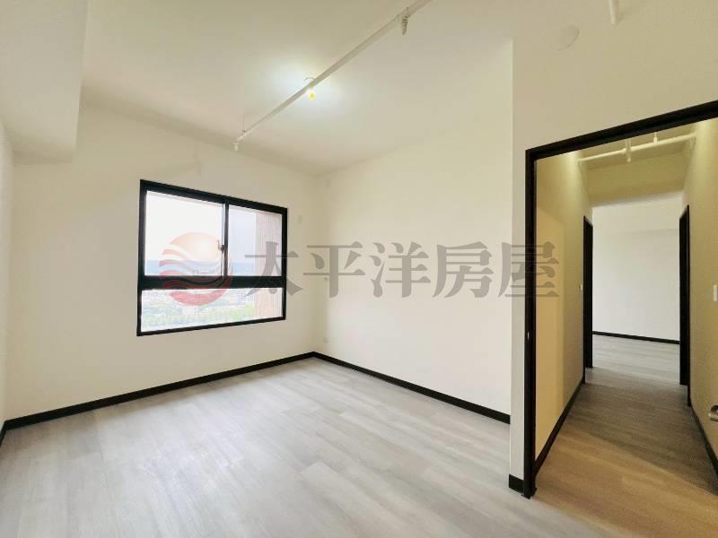 市鎮之櫻邊間高樓層三房平車房屋室內格局與周邊環境