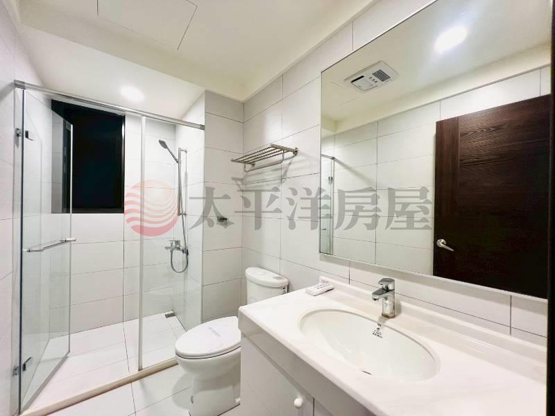 聯悦聚高樓層三房平車精緻宅房屋室內格局與周邊環境