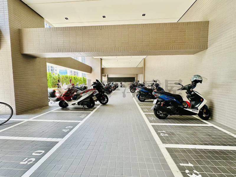 聯悦聚高樓層三房平車精緻宅房屋室內格局與周邊環境