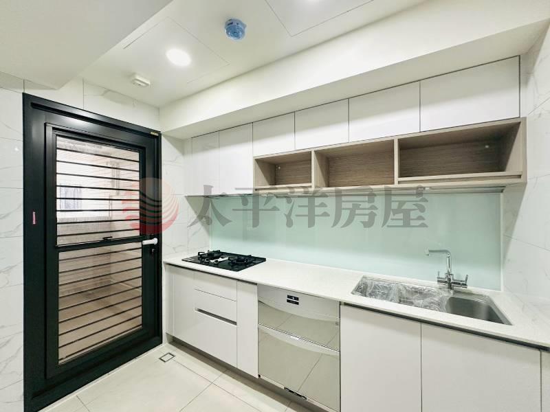 聯悦馥|3+1房雙平車|頂樓無限視野房屋室內格局與周邊環境