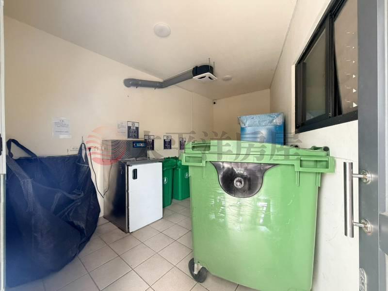 正中華路美兩房平車房屋室內格局與周邊環境