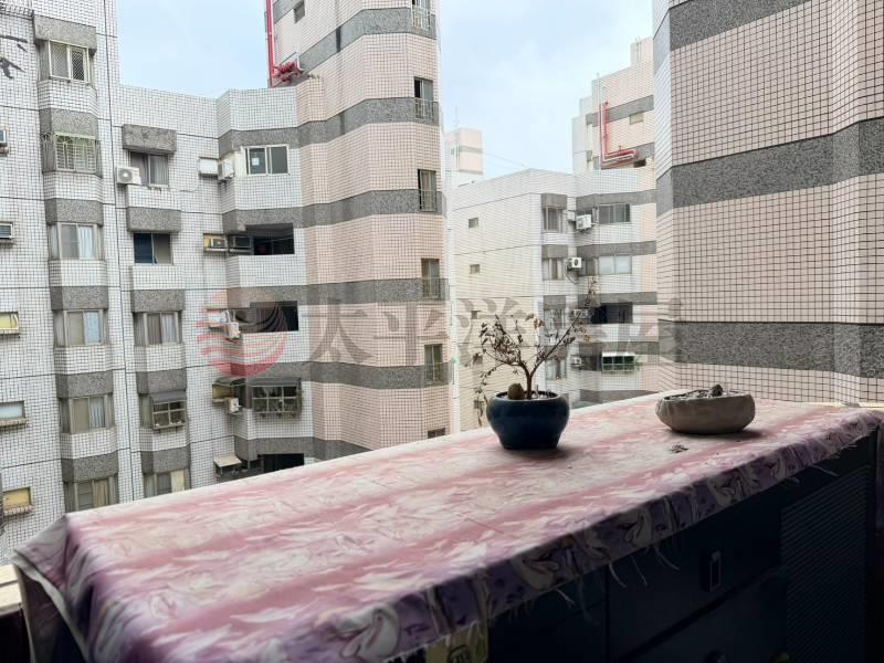 西屯低總價三房平車房屋室內格局與周邊環境