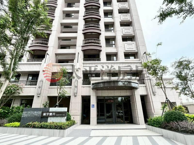 富宇豐卉二房B1獨立平車房屋室內格局與周邊環境