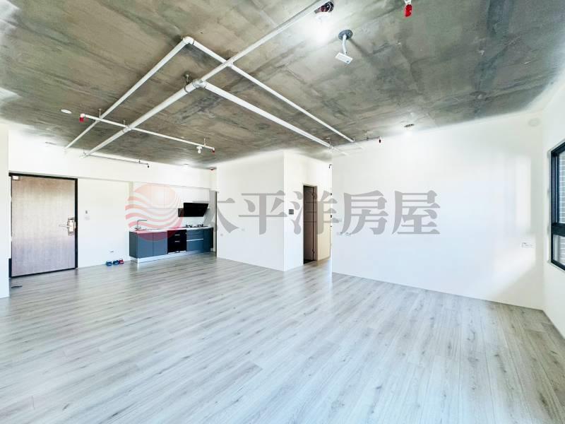 花漾天鵝高樓層四改三房雙平車房屋室內格局與周邊環境