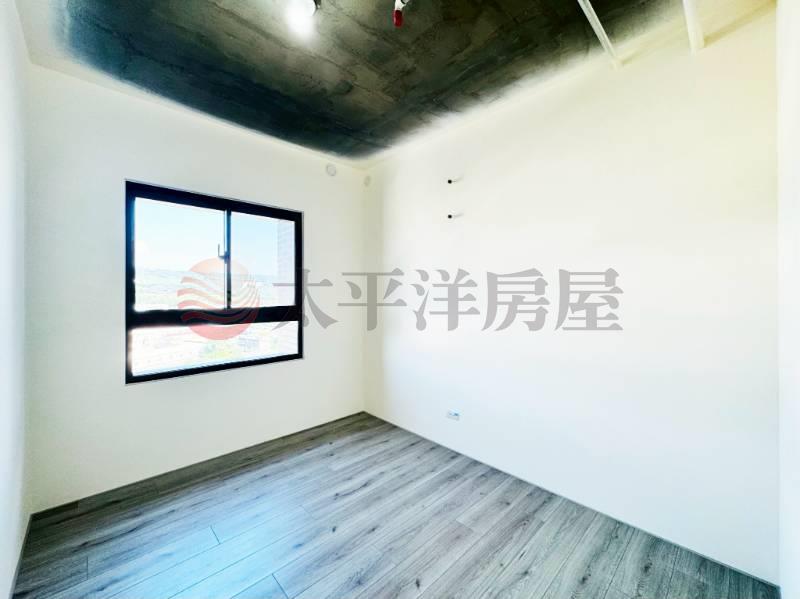 花漾天鵝高樓層四改三房雙平車房屋室內格局與周邊環境