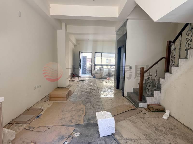 全新臨路五米面寬電梯別墅D房屋室內格局與周邊環境